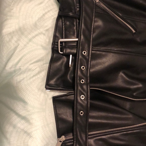 BRAND NEW FAUX LEATHER JACKET - Picture 5 of 7